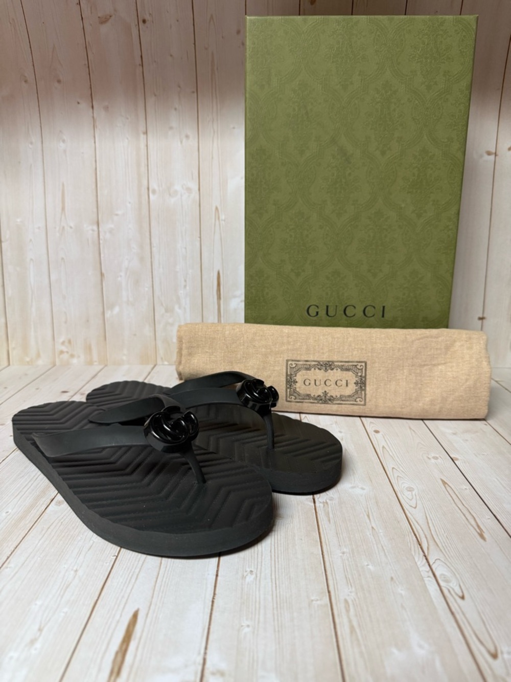 Gucci Pascar GG Flip Flop Thong Sandal Black Sz 8G / 8.5US